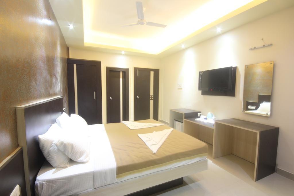 Urmee Hotel บูบันเนสชวาร์ ห้อง รูปภาพ