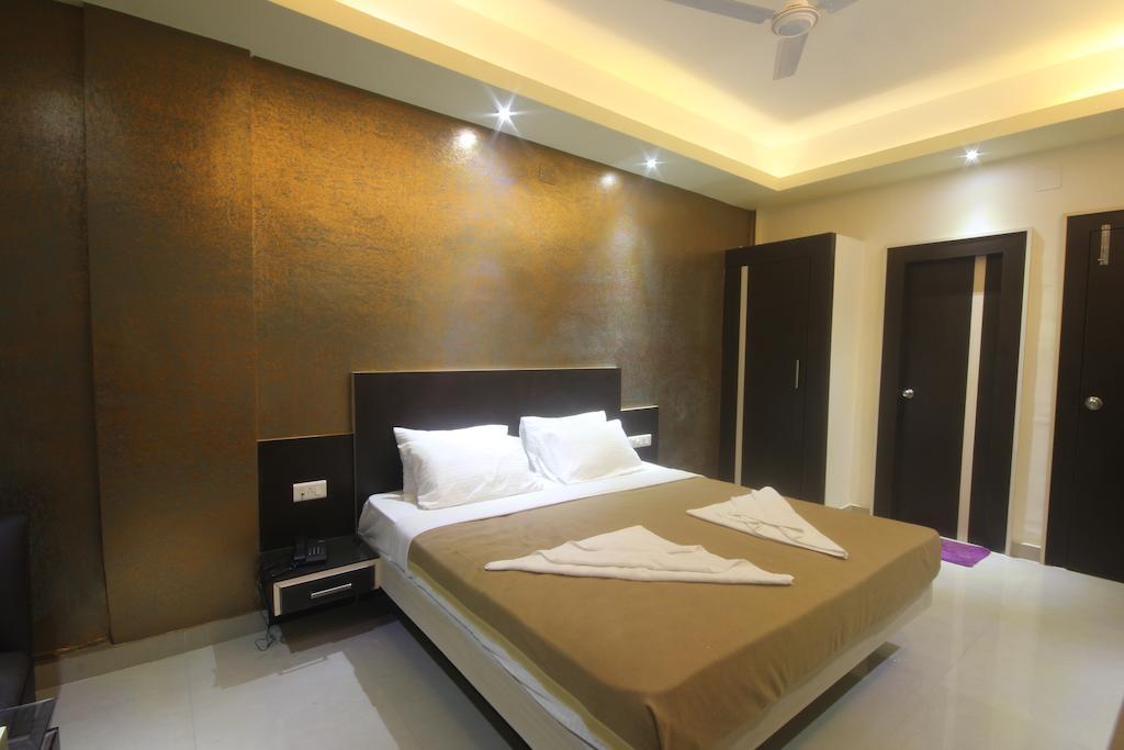 Urmee Hotel บูบันเนสชวาร์ ห้อง รูปภาพ
